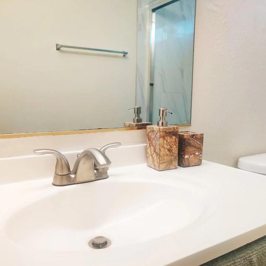 Nice Private Room In A House Close To Red Rock & Las Vegas Strip Eksteriør bilde
